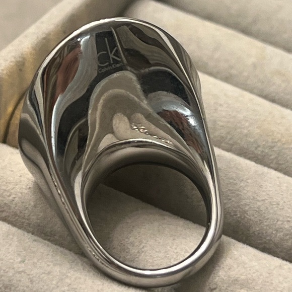 Calvin Klein Ring - Picture 4 of 7